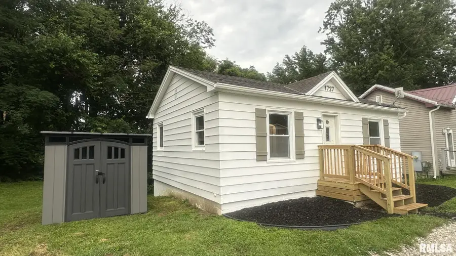 1727 N 18th Street, Quincy, IL 62301 - #2