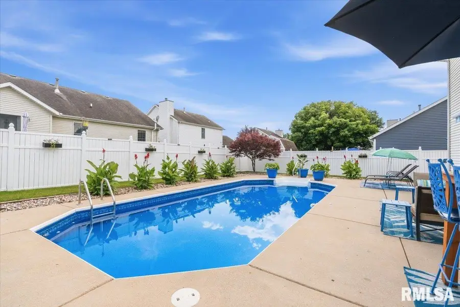 3712 Kerry Boulevard, Springfield, IL 62712 - #2