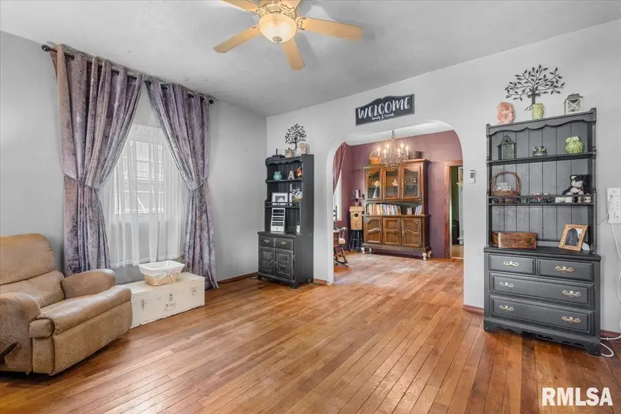 105 S 1st Street, Oakford, IL 62673 - #3