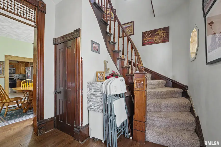 503 E Pine Street, Mason City, IL 62664 - #3