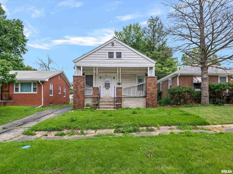 621 Wood Avenue, Springfield, IL 62702 - #2