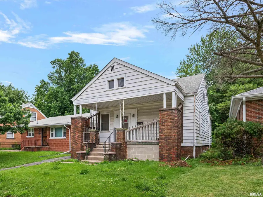 621 Wood Avenue, Springfield, IL 62702 - #3