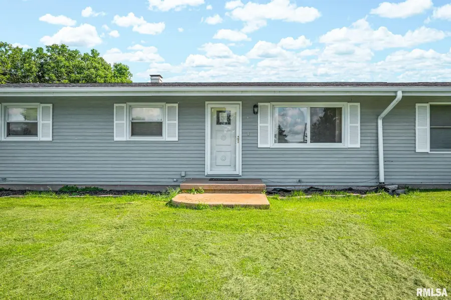 302 Bernard Street, Abingdon, IL 61410 - #2