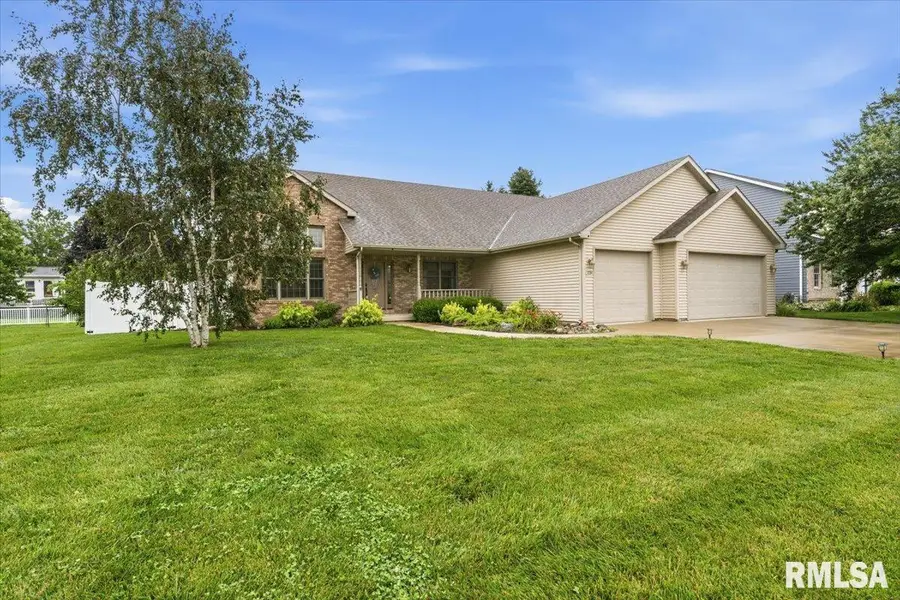 228 Manor Hill Drive, Chatham, IL 62629 - #3