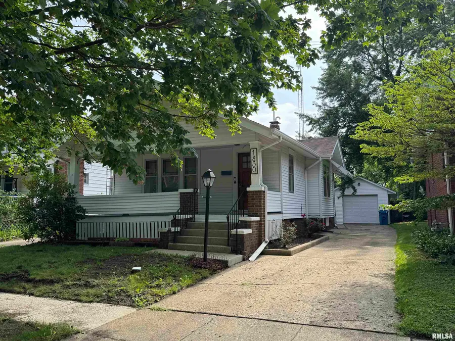 1830 College Street, Springfield, IL 62704 - #2