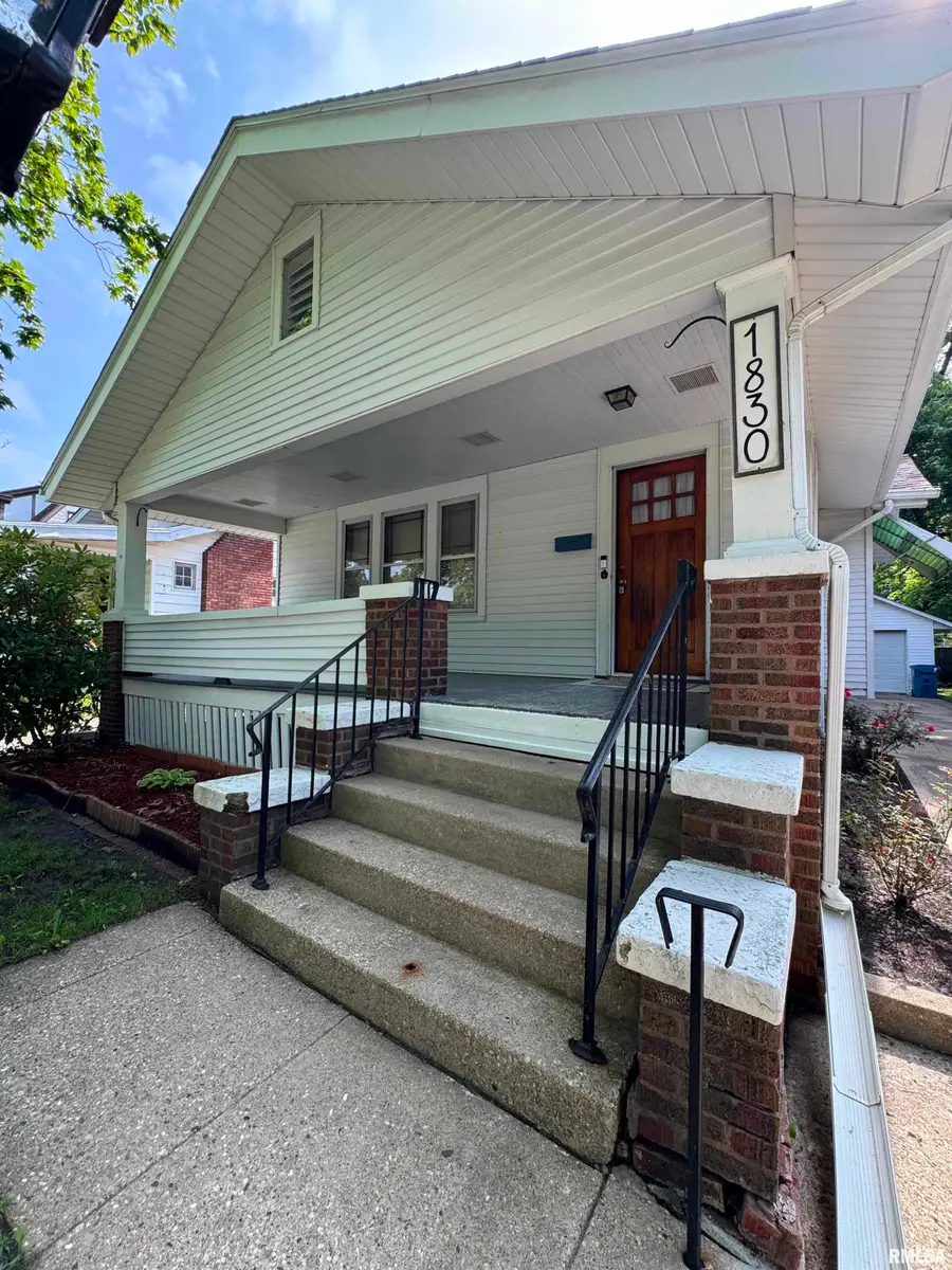 1830 College Street, Springfield, IL 62704 - #3