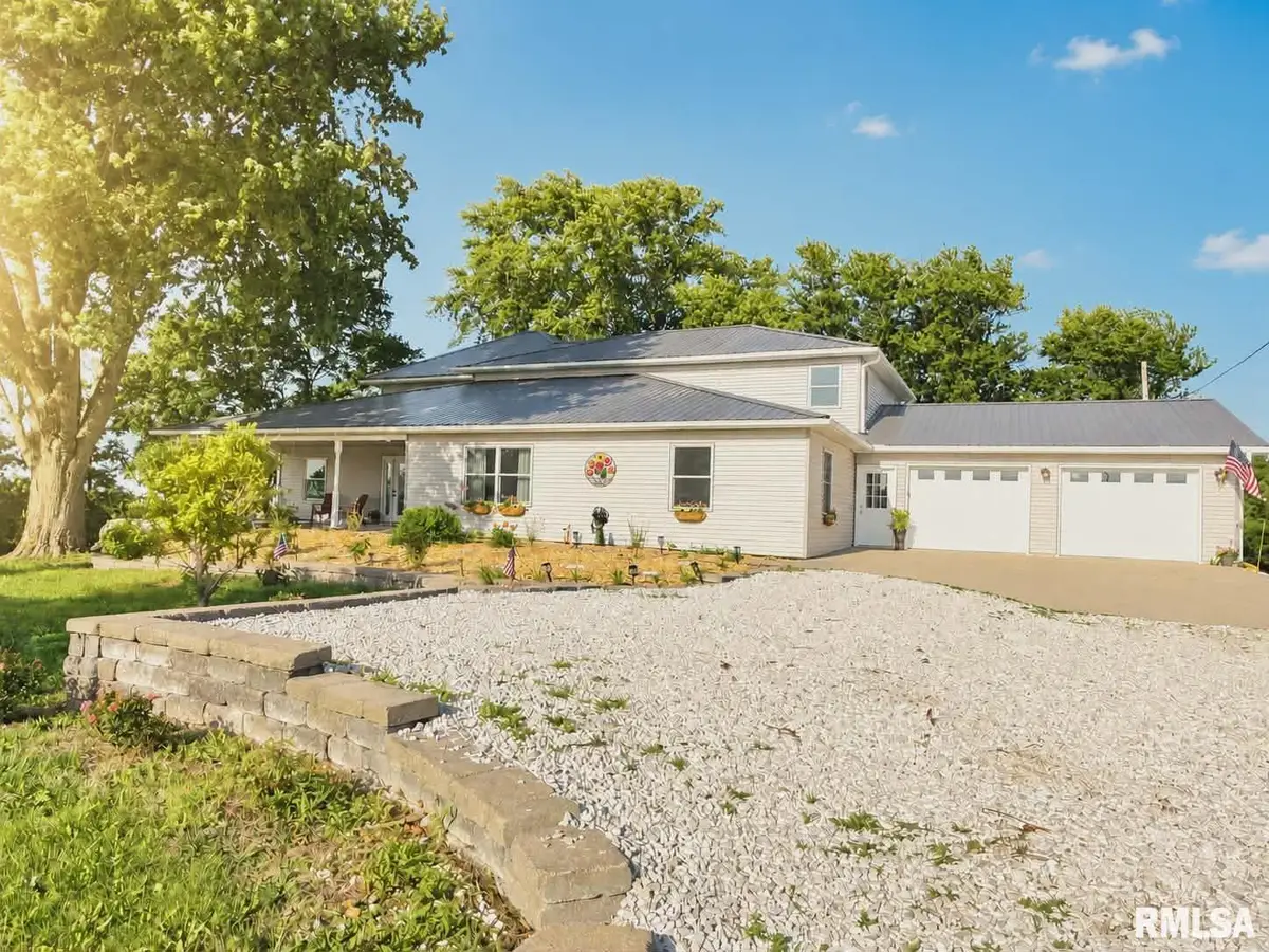 2426 E 1400th Street, Mendon, IL 62351 - #1