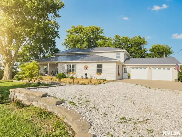 2426 E 1400th Street, Mendon, IL 62351