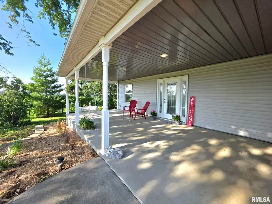 2426 E 1400th Street, Mendon, IL 62351 - #3