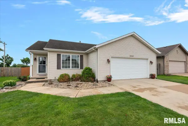 3060 Buena Vista Drive, Springfield, IL 62707