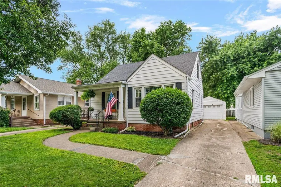 1713 Holmes Avenue, Springfield, IL 62704 - #3