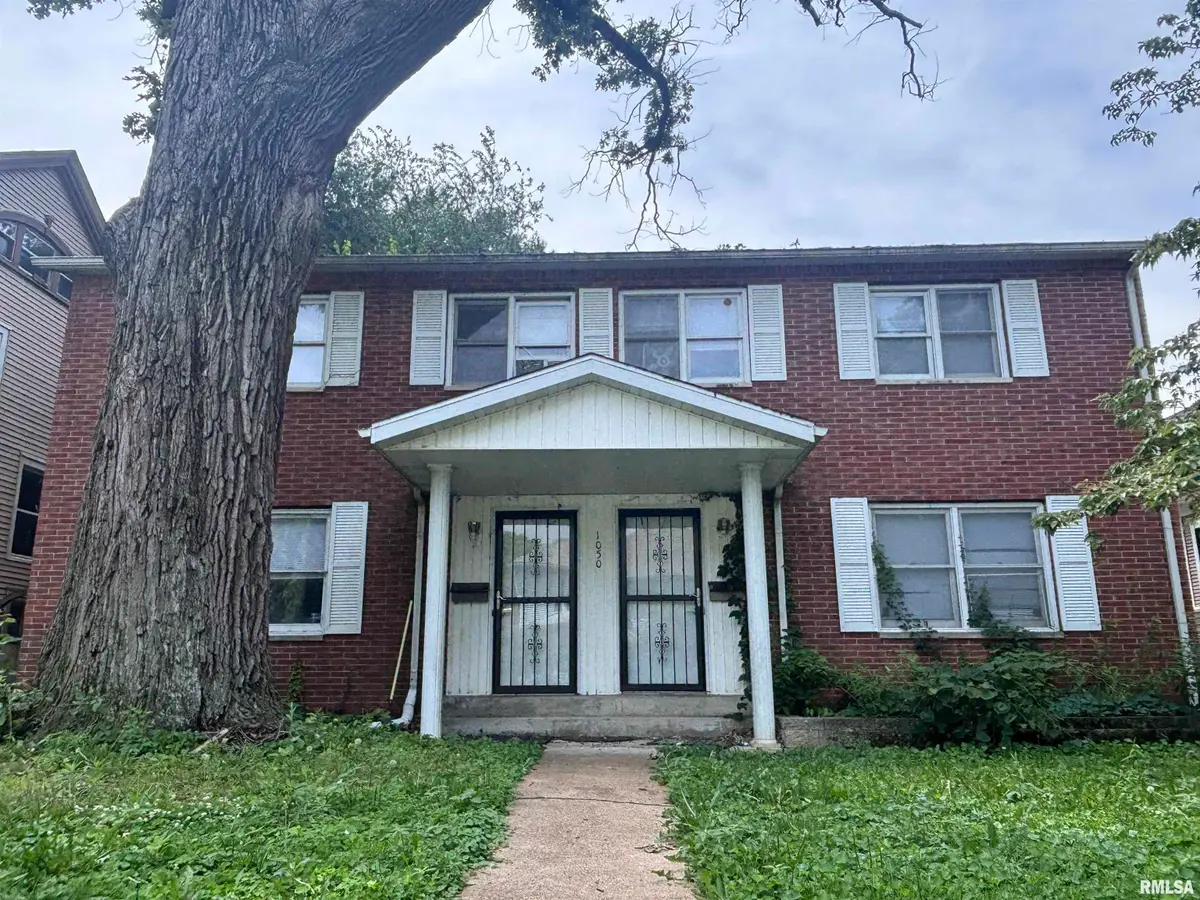 1050 W Fayette Avenue, Springfield, IL 62704 - #1