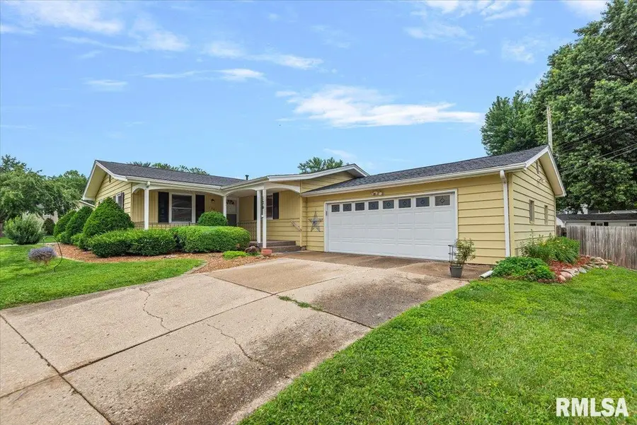 124 Nottingham Road, Springfield, IL 62704 - #2