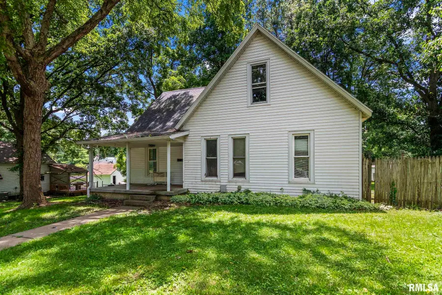 122 W Hardin Street, Virginia, IL 62691 - #2