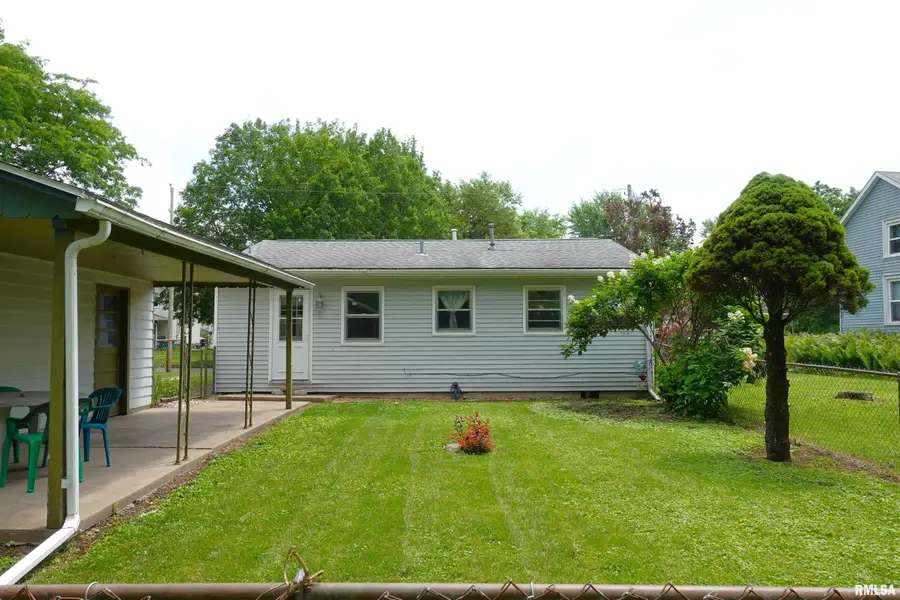 792 Day Street, Galesburg, IL 61401 - #3