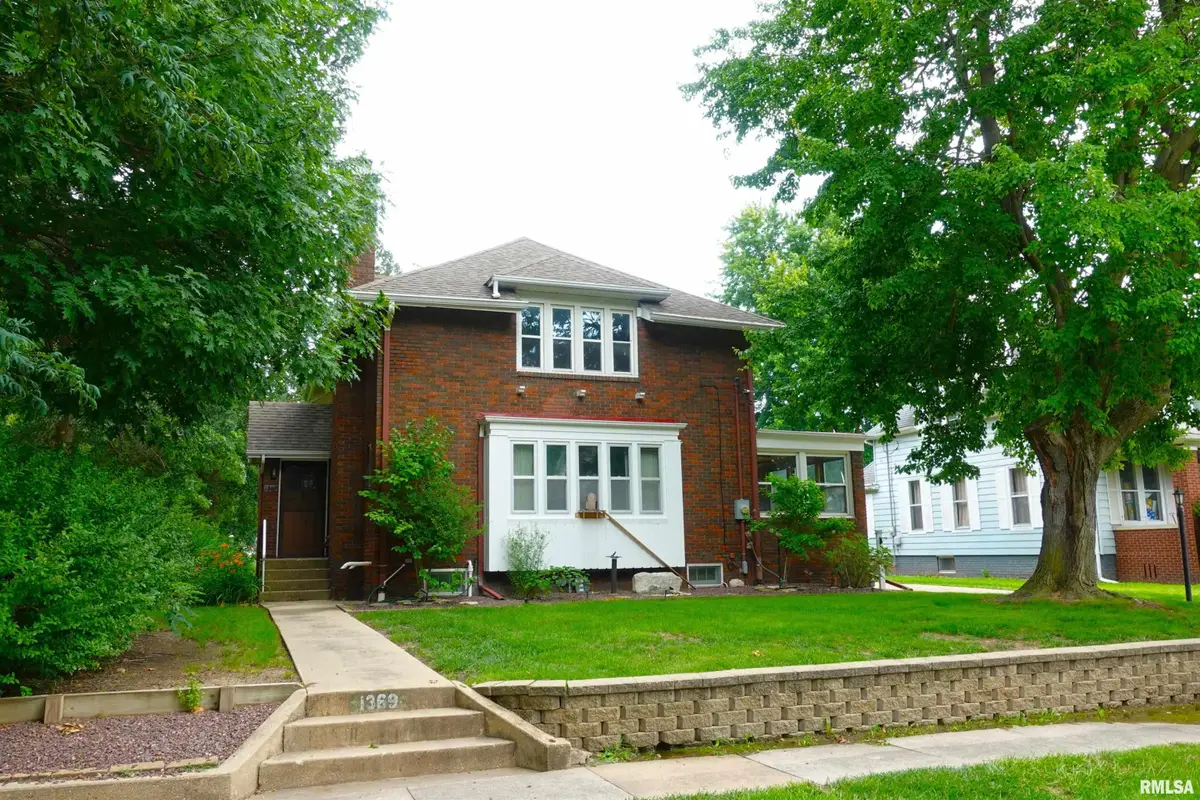 1369 N Prairie Street, Galesburg, IL 61401 - #1