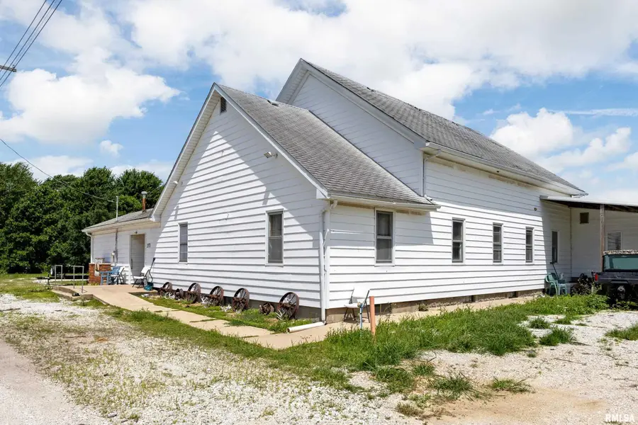 1571 850 N Avenue, Mount Sterling, IL 62353 - #3