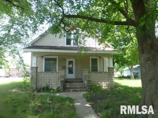 121 E Fortune Street, Virden, IL 62690