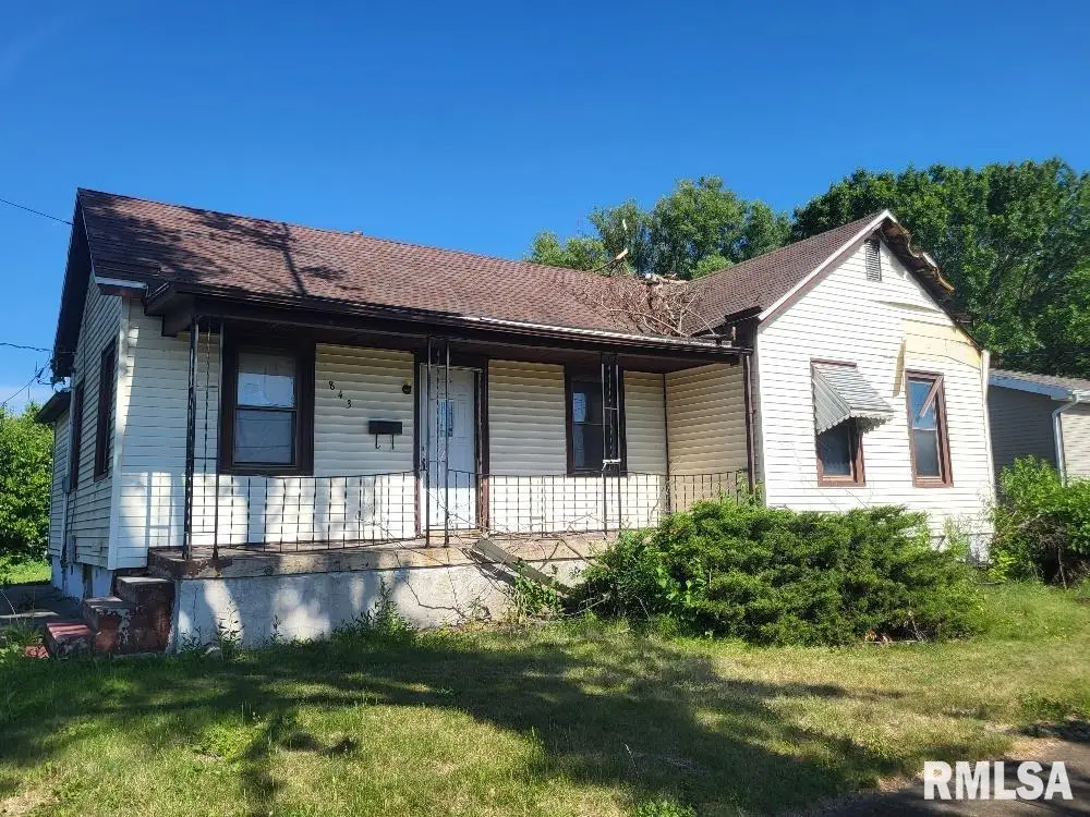 843 Abingdon Street, Galesburg, IL 61401 - #1