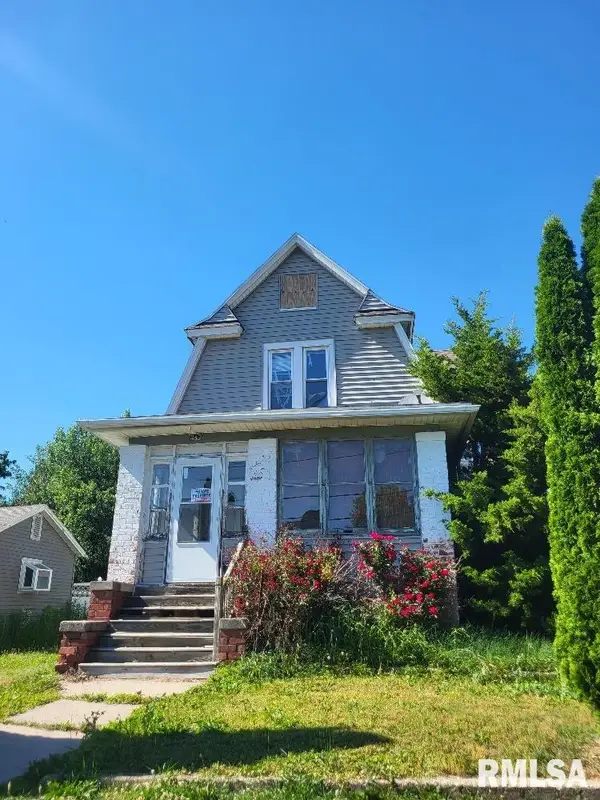 343 W 1st Street, Galesburg, IL 61401