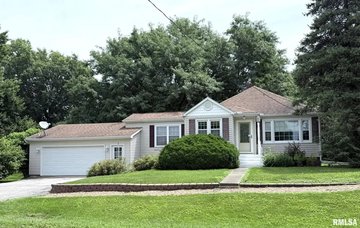 109 S State Street, Henderson, IL 61439 - #1
