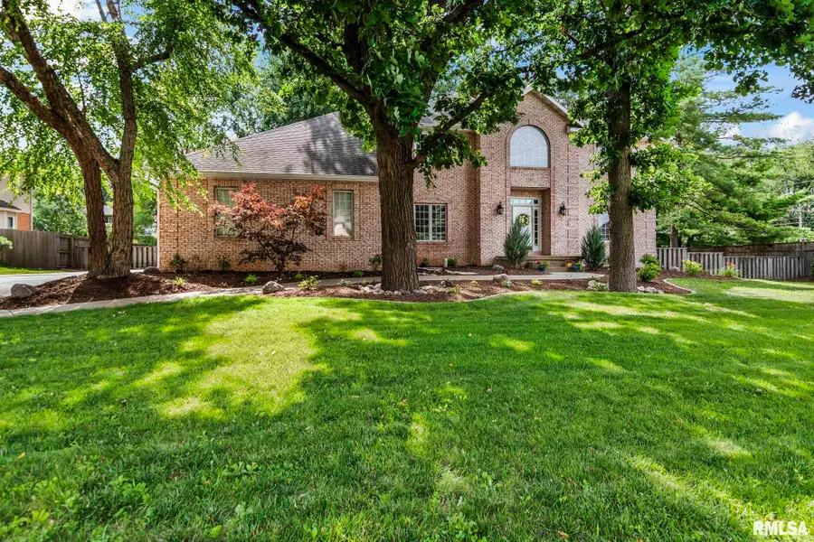 1301 Woods Farm Lane, Springfield, IL 62704 - #2