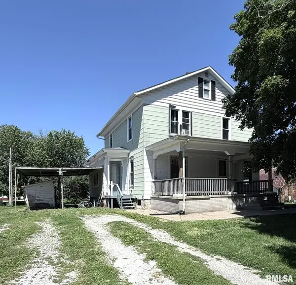 135 N Harding Street, Kirkwood, IL 61447