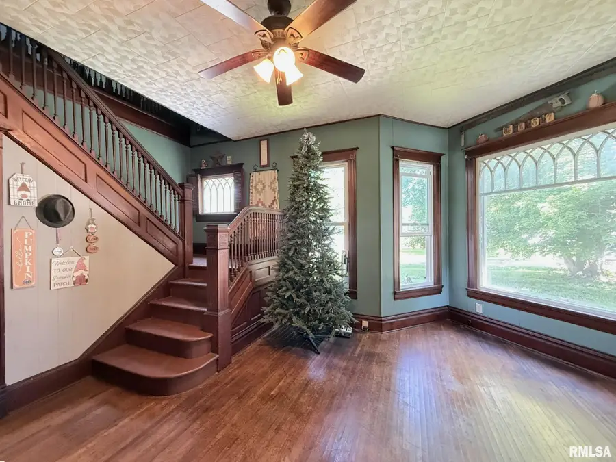 135 N Harding Street, Kirkwood, IL 61447 - #3