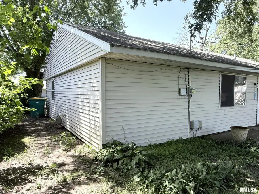 1347 Garden Lane, Galesburg, IL 61401 - #3