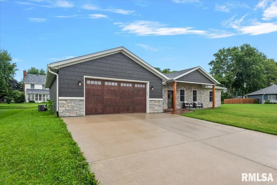 55 Durbin Terrace, Chatham, IL 62629 - #3