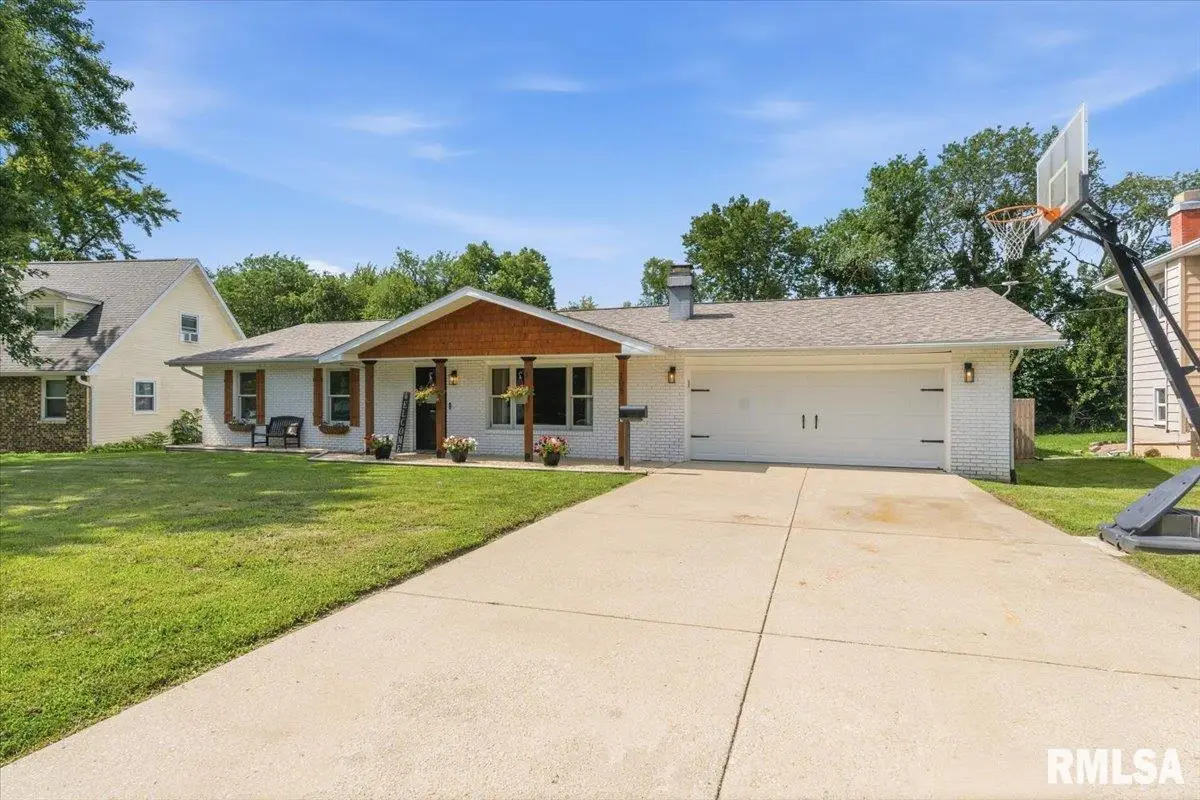 108 Cottonwood Drive, Chatham, IL 62629 - #1