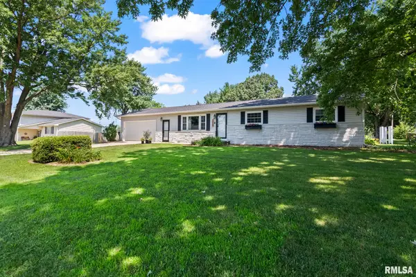 2630 14th Street, Lincoln, IL 62656