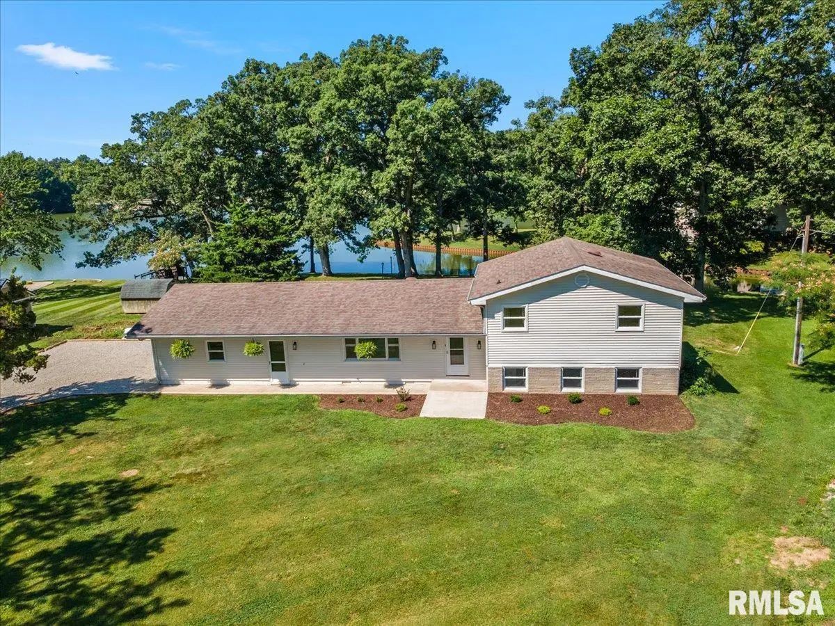 1208 Mark Lane, Taylorville, IL 62568 - #1