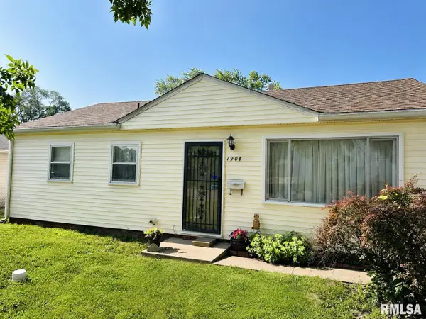 1904 Black Avenue, Springfield, IL 62702