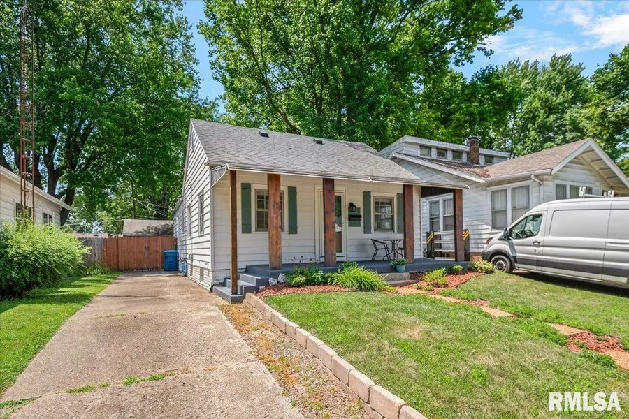 517 S Feldkamp Avenue, Springfield, IL 62704 - #2