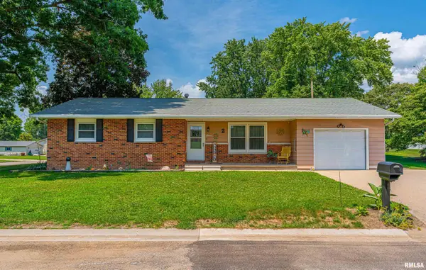 2 Houser Court, Lincoln, IL 62656