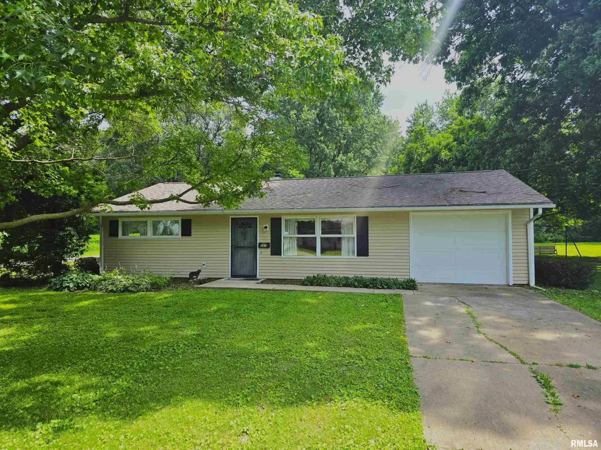307 E Center Street, Oakford, IL 62673 - #1