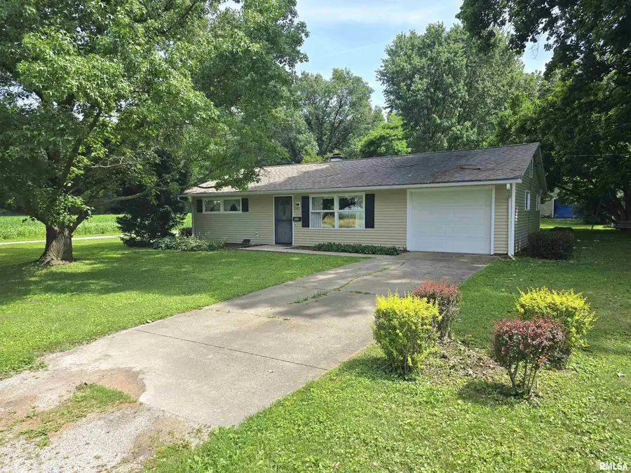 307 E Center Street, Oakford, IL 62673 - #2