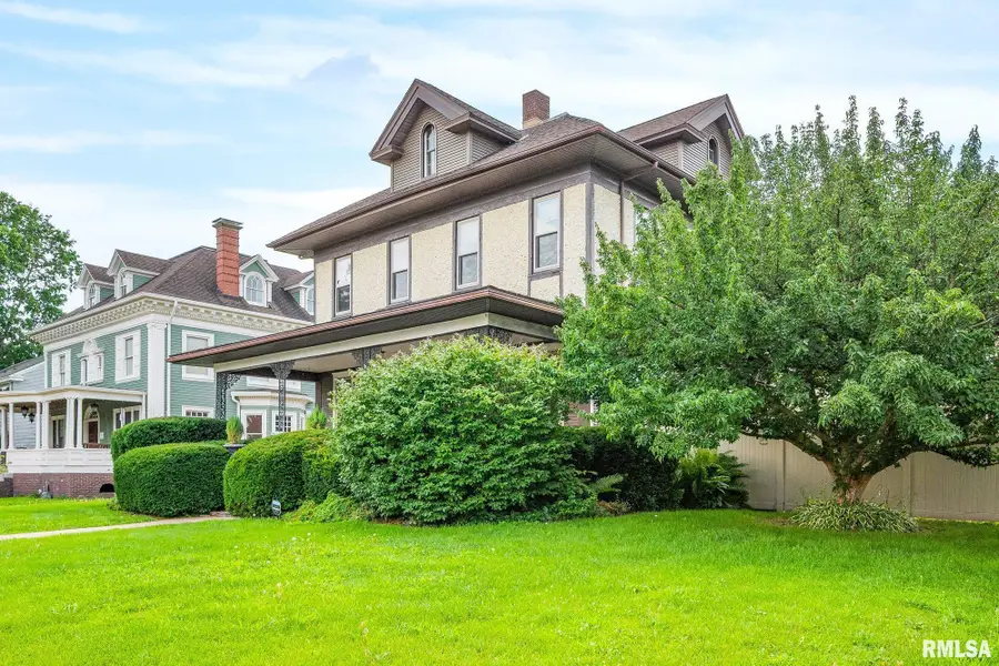 486 N Prairie Street, Galesburg, IL 61401 - #2