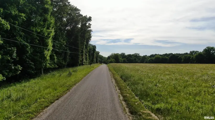 000 E 1300th Road, Casey, IL 62420 - #2