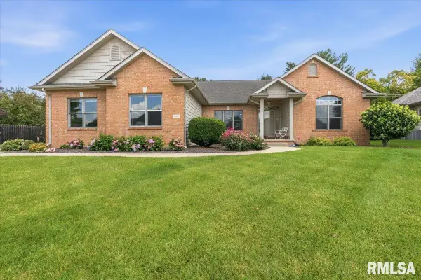 2220 W Laurel Street, Springfield, IL 62704