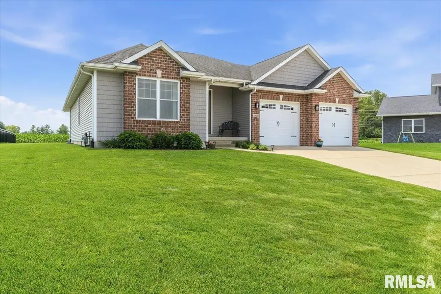 2820 Castlerock Ridge Ridge, Springfield, IL 62711 - #3