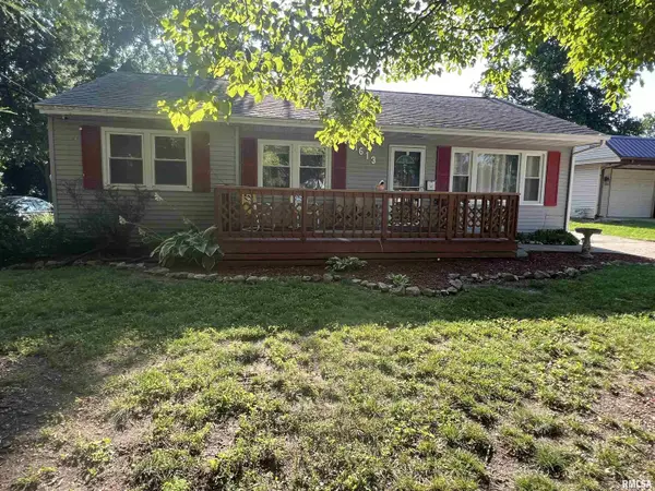 1613 Elmwood Street, South Jacksonville, IL 62650