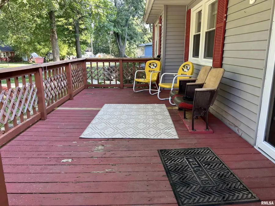 1613 Elmwood Street, South Jacksonville, IL 62650 - #3