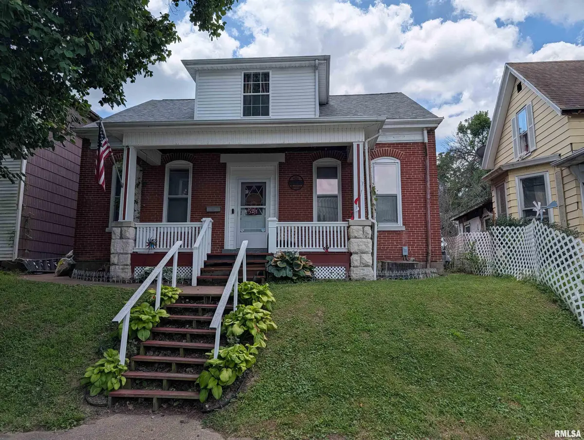 526 Monroe Street, Quincy, IL 62301 - #1