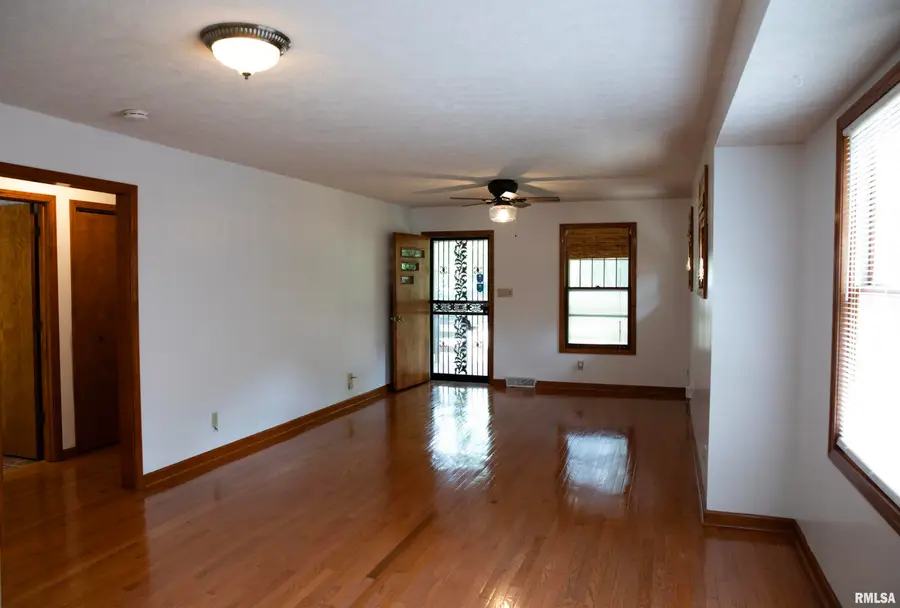 1817 S Pasfield Street, Springfield, IL 62704 - #3