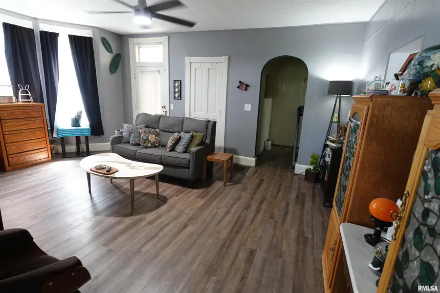 216 N 18th Street, Quincy, IL 62301 - #3