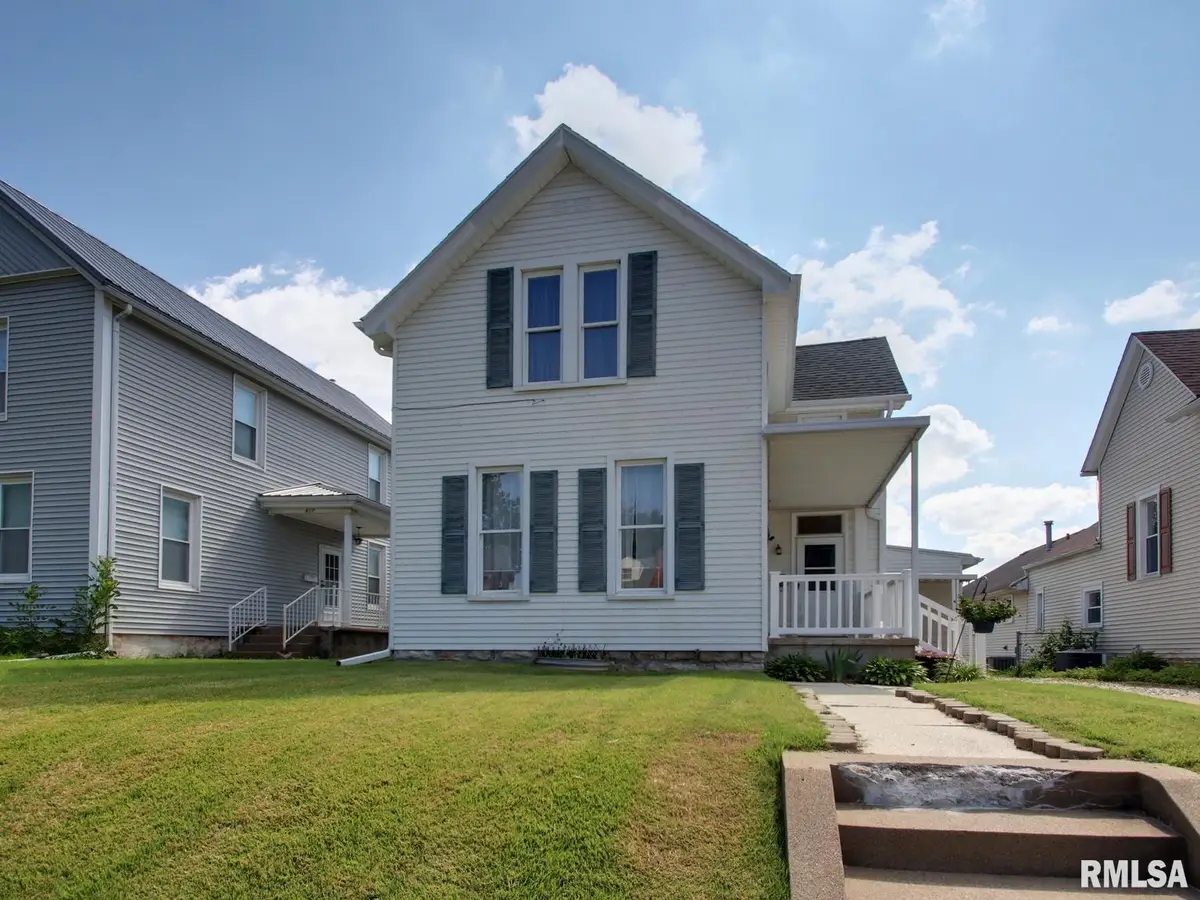 621 S 17th Street, Quincy, IL 62301 - #1