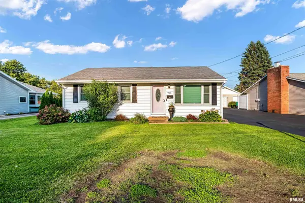 933 Olive Street, Galesburg, IL 61401