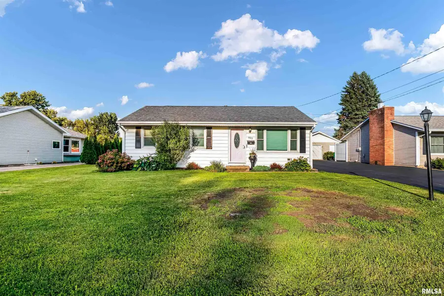 933 Olive Street, Galesburg, IL 61401 - #2